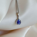 Diamond pendant necklace